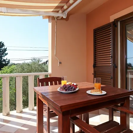 Apartamento Andi Sukošan