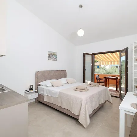 Andi Apartamento Sukošan
